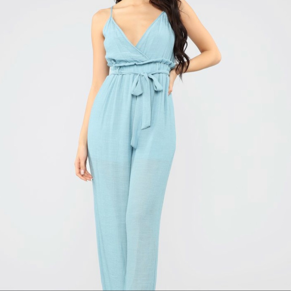 ⭐️NWT Fashion nova got it goin on jumpsuit ⭐️